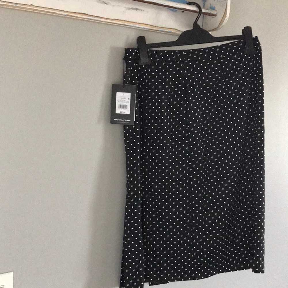 New w tags skirt
